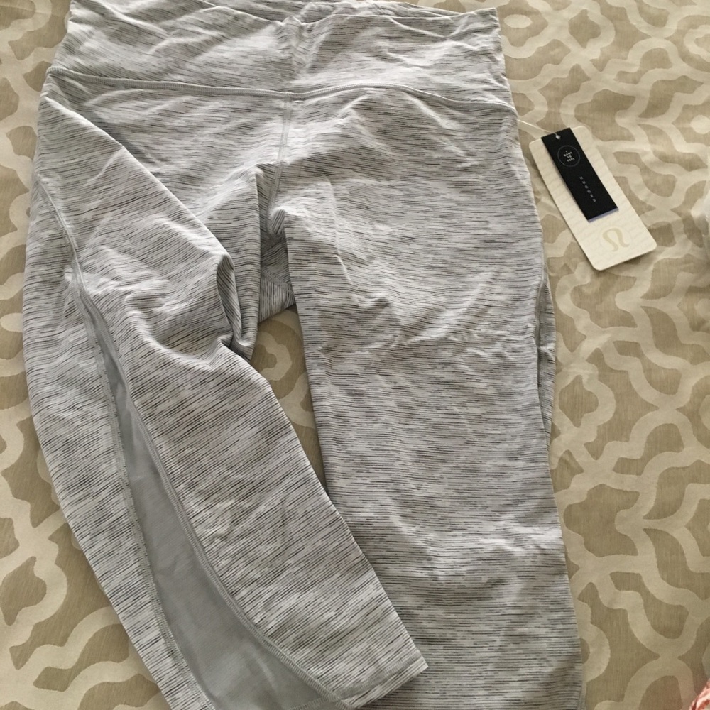 Lululemon Train Time crop